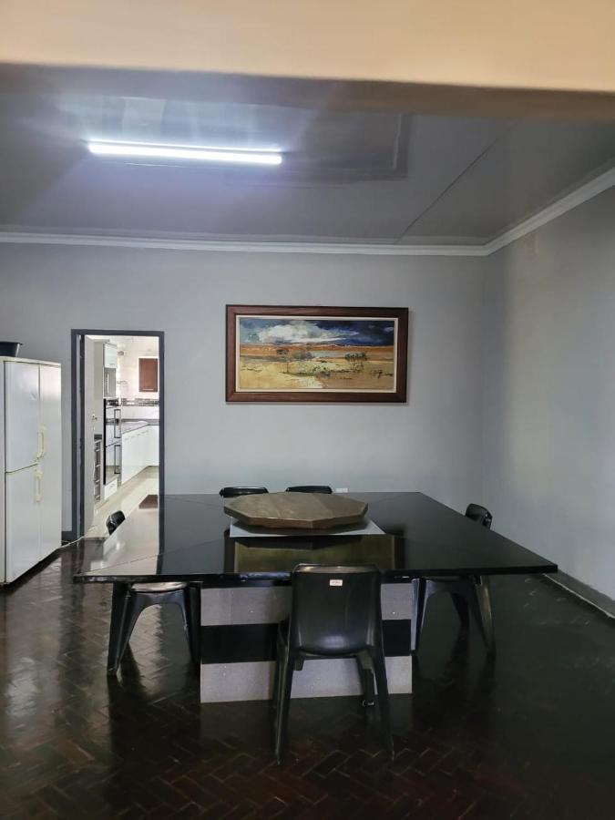 Palm Guesthouse Zeerust Exterior photo